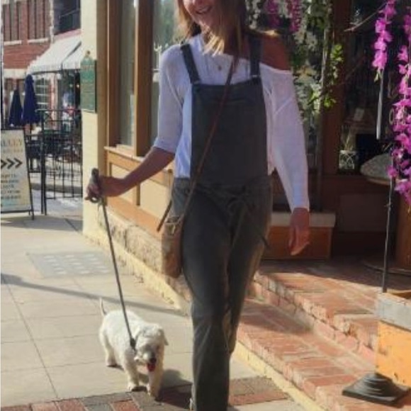 Meet your Posher, Jennifer - Picture 9 of 11